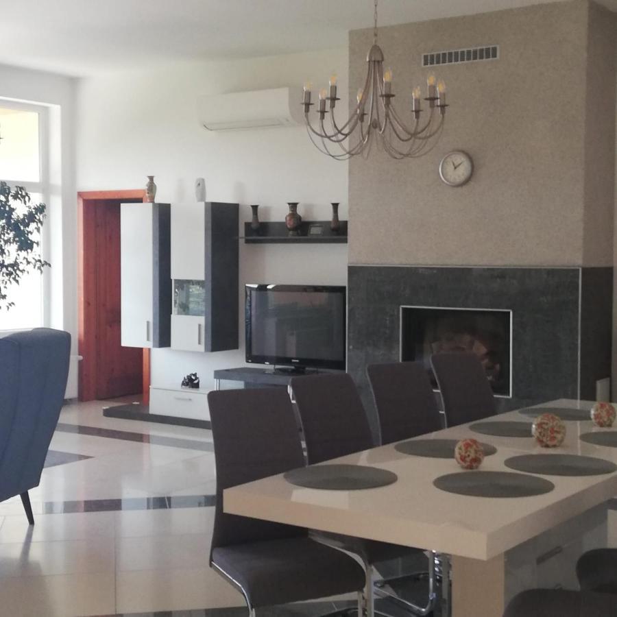 Rezident Consult S.R.O. Hotel Bratislava Eksteriør billede